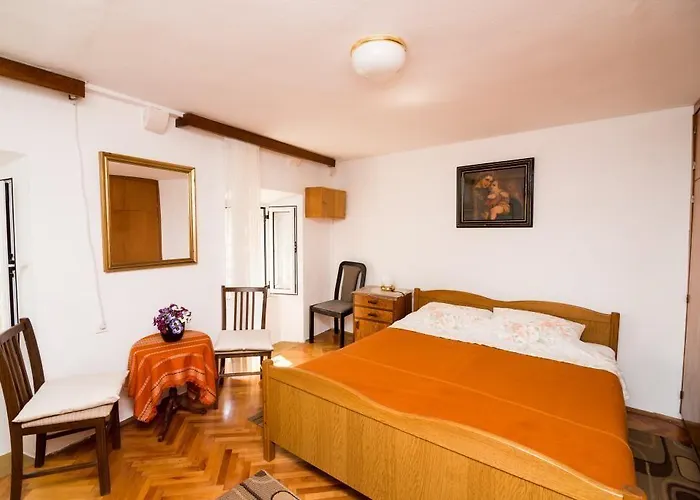 Ane Old Town Pensionat 3*